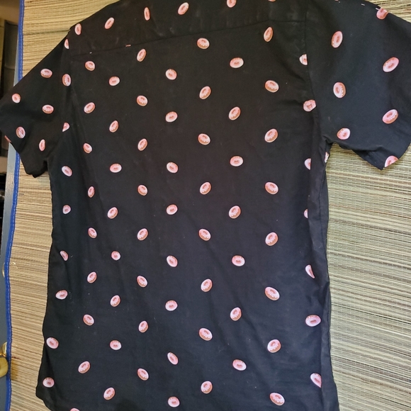 Molokai Surf Co: Donuts w/ Delicious Pink Icing - Picture 5 of 7